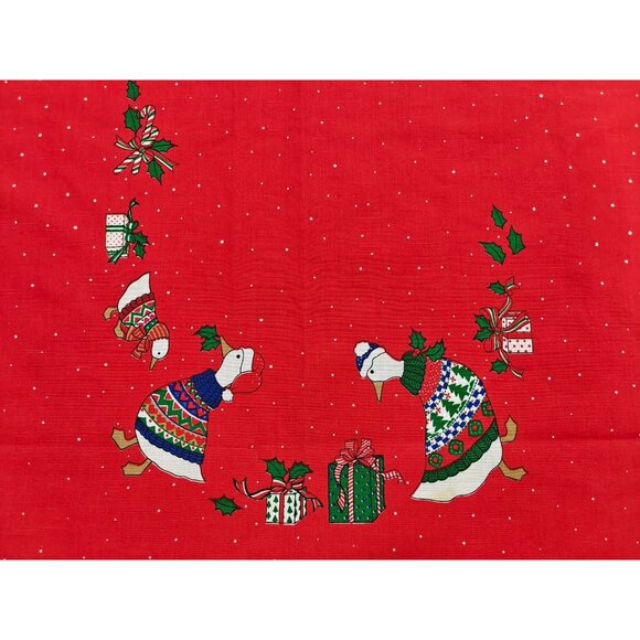 Vintage Sunweave Tablecloth Red Christmas Holiday Geese Holly Rectangular 102x60 - Picture 5 of 10